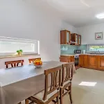 Apartamento Two Bedroom Cozy In Banjole