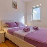 Two Bedroom Cozy In Apartamento