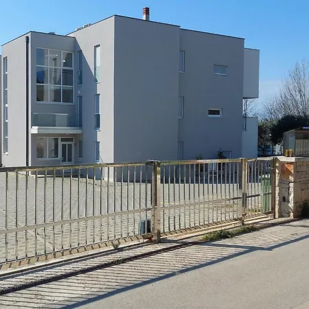 Two Bedroom Cozy In Apartmán